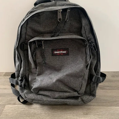 Sac a dos Eastpak Padded Pak'r 24L — Occasion
